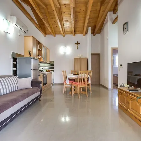 Villa Golden Castle